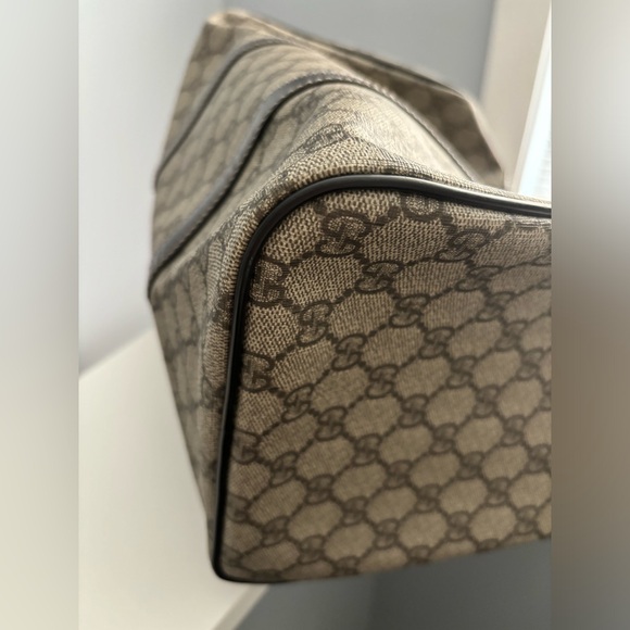Authentic Gucci Joy Boston Bag GG Coated Canvas Medium
Excellent condition - Picture 7 of 7